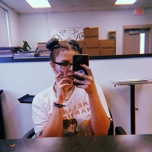 Meet your Posher, Shelly